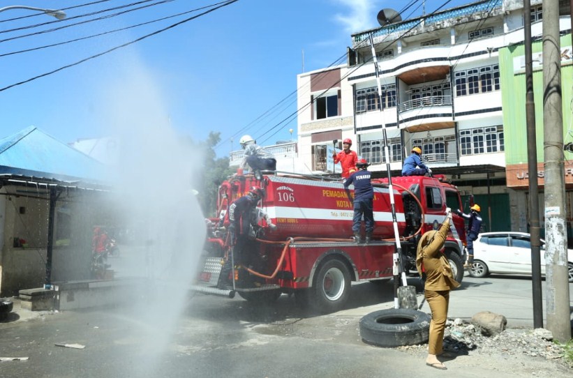 Penyemprotan Disinfektan
