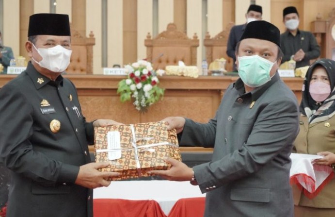 Bupati Luwu Ranperda