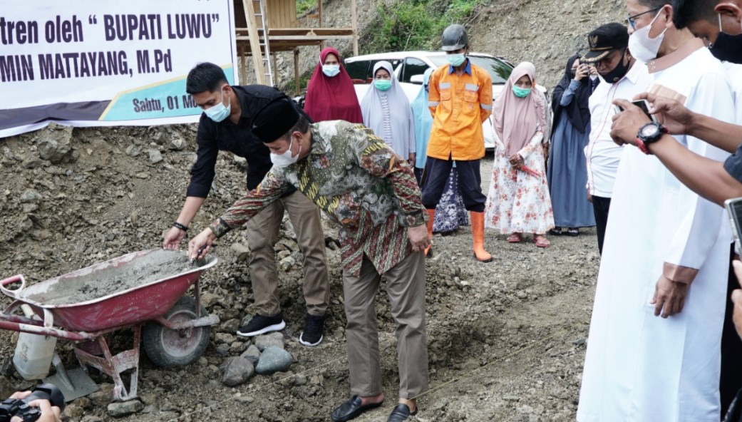 Pembangunan Pondok Pesantren